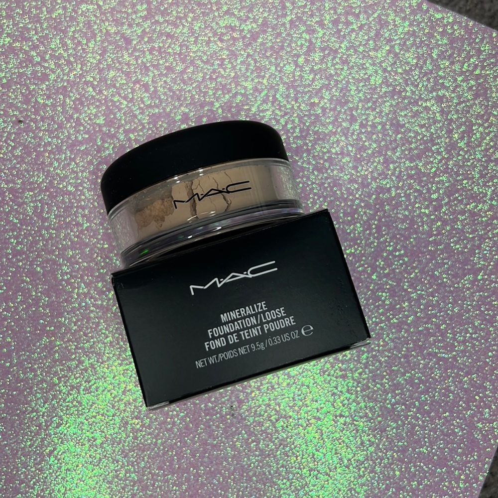 Mac mineral foundation loose